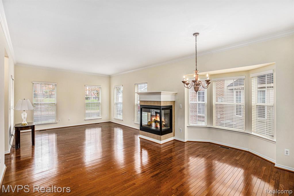 42640 Park Cresent Drive, Sterling Heights, MI 48313 — Photo 4