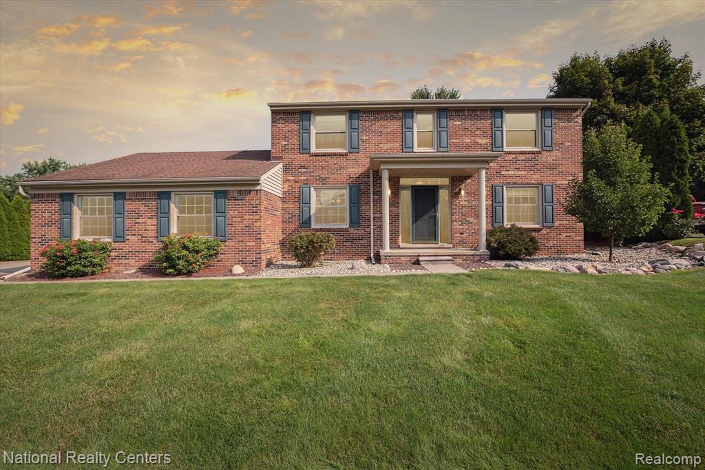 42372 COTSWOLD Court, Northville, MI 48168 — Photo 67