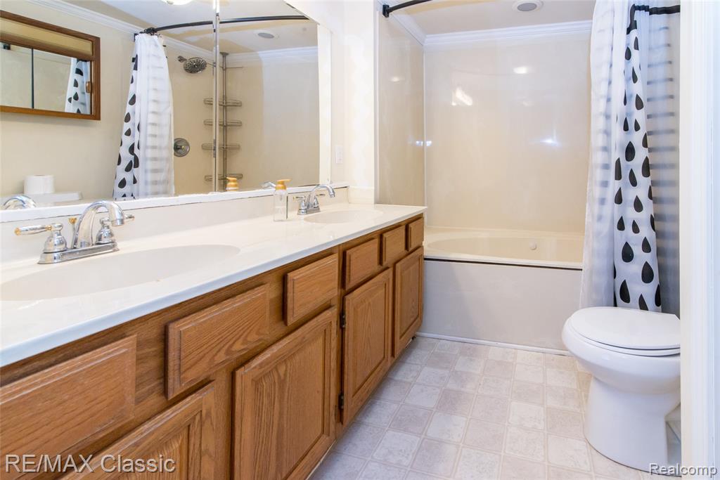 590 Bogie Lake Road, White Lake, MI 48383 — Photo 19