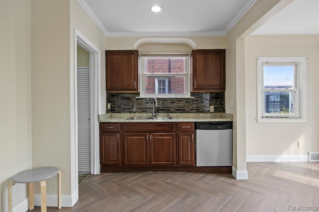 6115 YINGER Avenue, Dearborn, MI 48126 — Photo 14