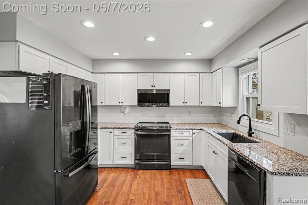 2321 Foxmore Circle, Highland, MI 48356 — Photo 6
