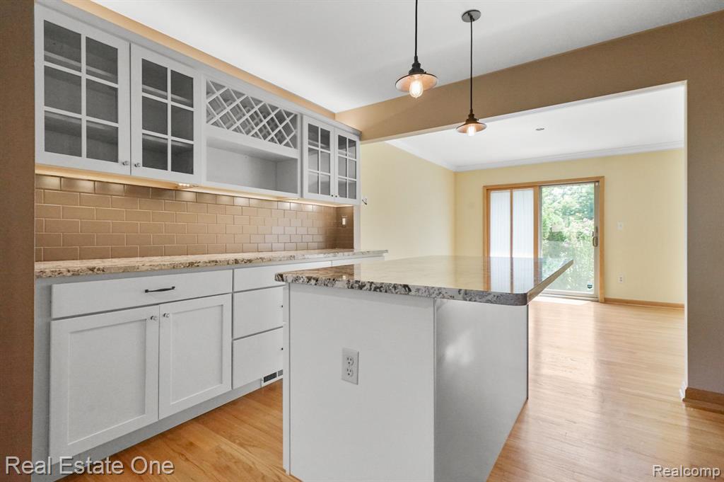 3856 Old Creek Road, 25, Troy, MI 48084 — Photo 15