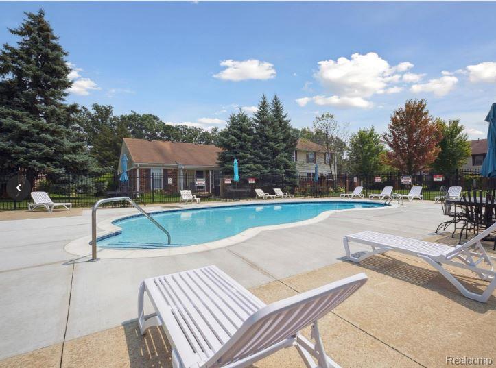 39547 Heatherheath Drive, Clinton Twp, MI 48038 — Photo 21