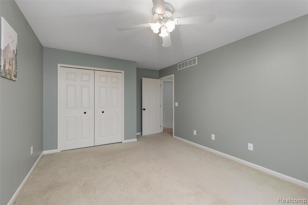 111 Oak Bark Drive, Howell, MI 48843 — Photo 24