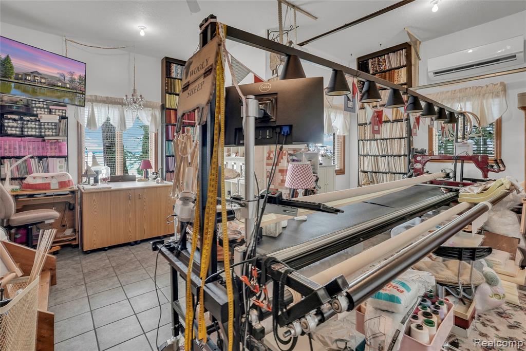 130 Whites Court, Houghton Lake, MI, 48629