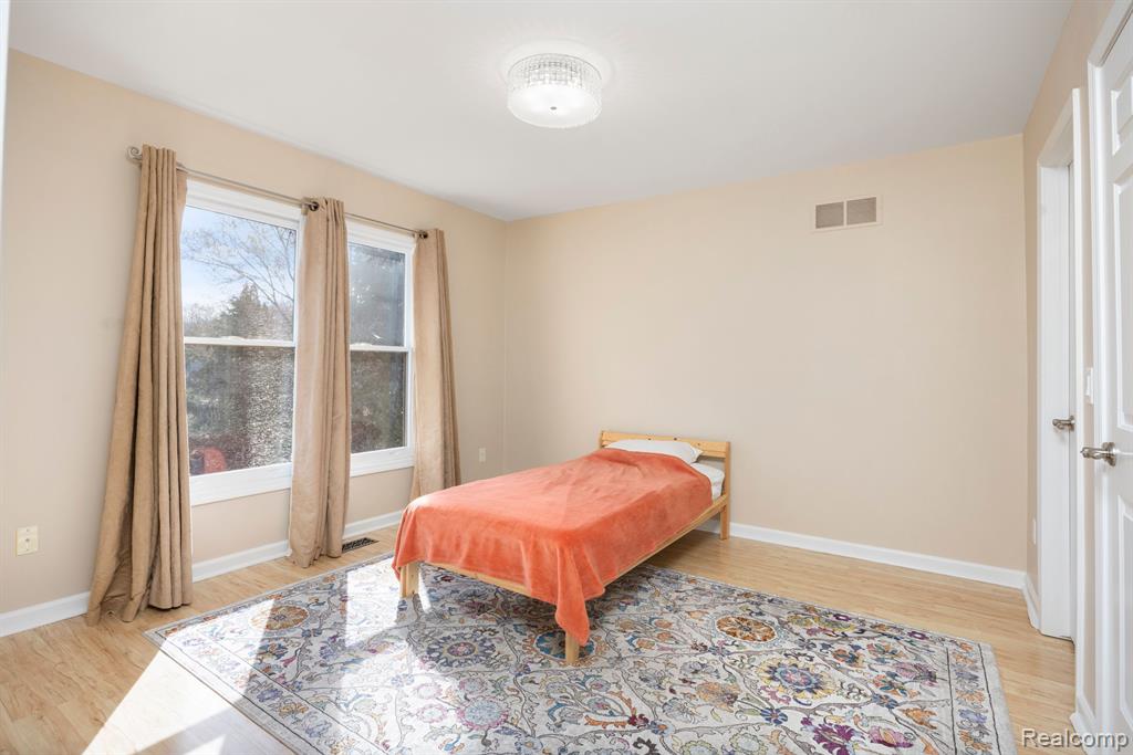 6307 WILDWOOD Lane, West Bloomfield, MI 48324 — Photo 36