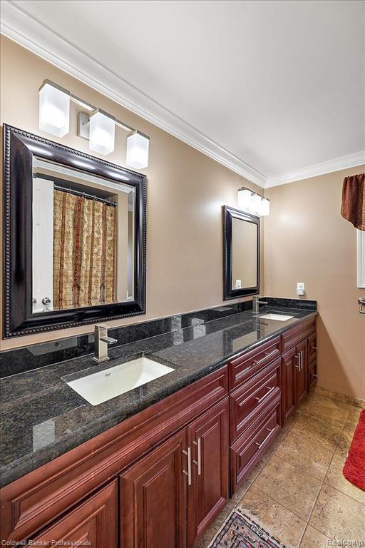 9485 BAYWOOD Drive, Plymouth, MI 48170 — Photo 38