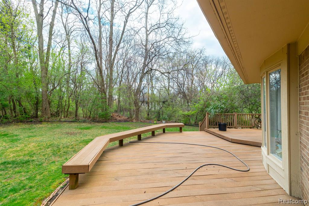 4599 RAVINE Drive, Bloomfield Hills, MI 48301 — Photo 46