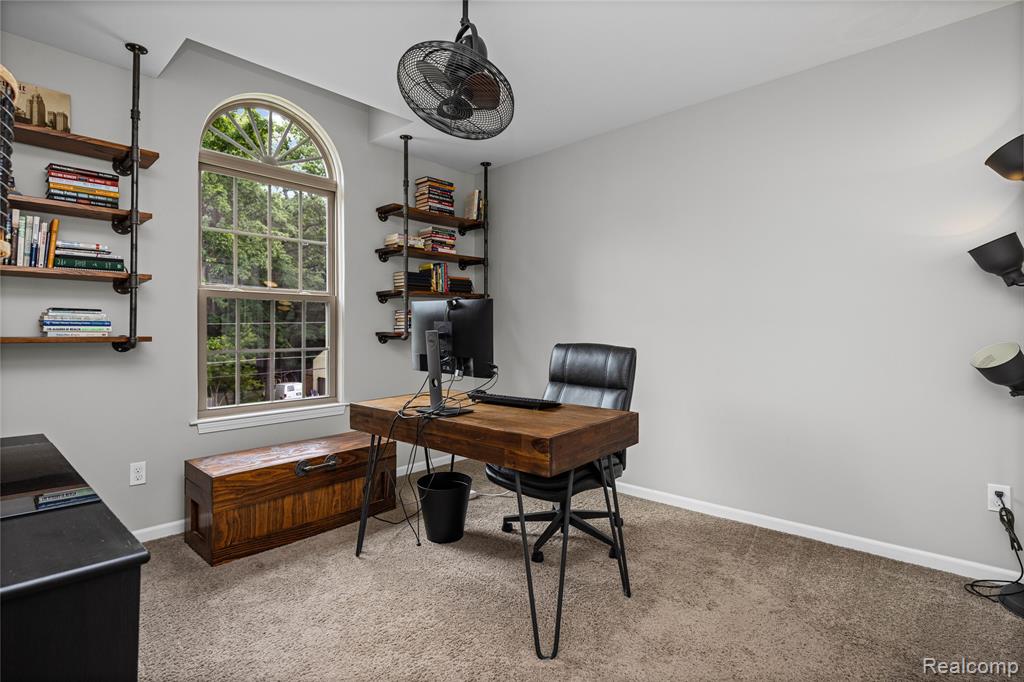 730 Leon Road, Walled Lake, MI 48390 — Photo 41
