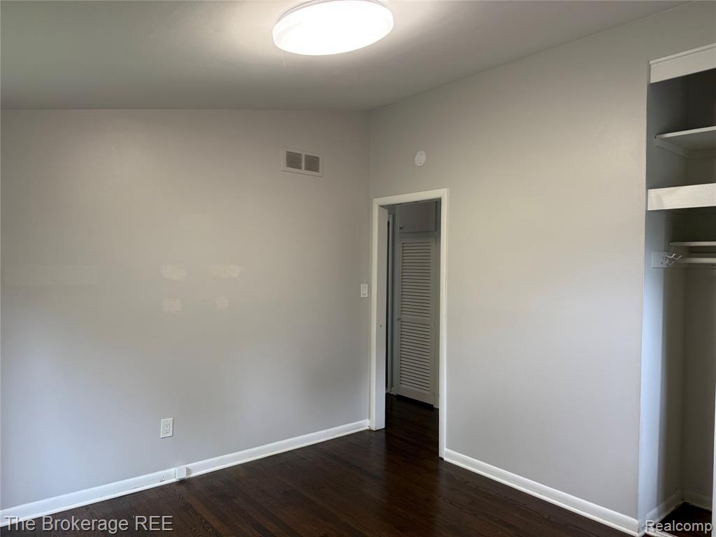 9248 Idaho Street, Livonia, MI 48150 — Photo 34