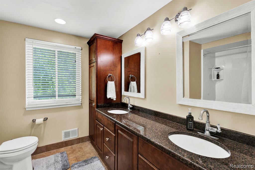 43819 Fredericksburg Street, Canton, MI 48188 — Photo 22