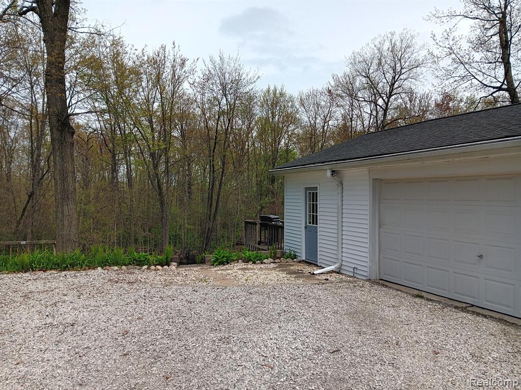 11849 Four Lakes Drive, South Lyon, MI 48178 — Photo 25
