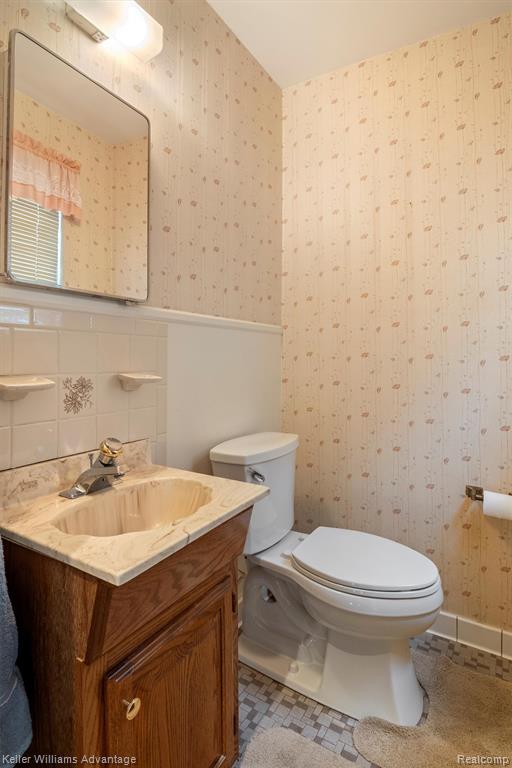 7562 Terri Drive, Westland, MI — Photo 12