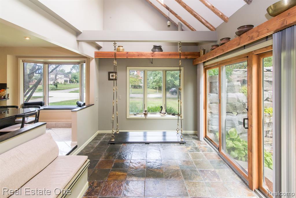 4088 PARKSTONE Court, Troy, MI 48098 — Photo 62