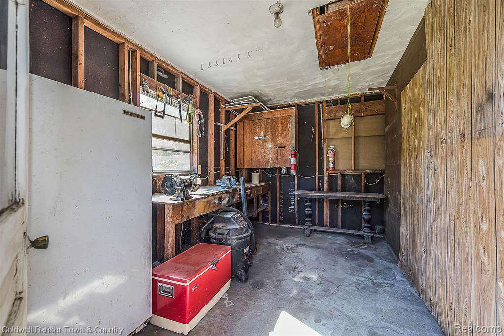 32297 Warren Road, Garden City, MI — Photo 41