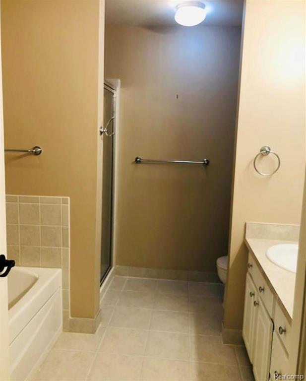 701 CHERRY ORCHARD Road, Canton, MI 48188 — Photo 10