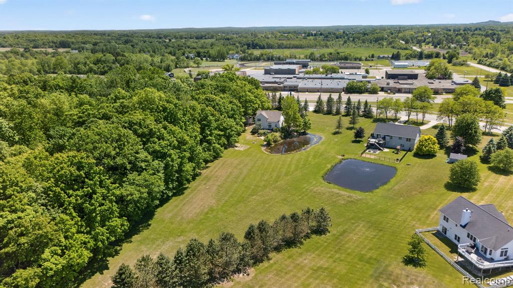 9055 Hegel Road, Goodrich Vlg, MI — Photo 56