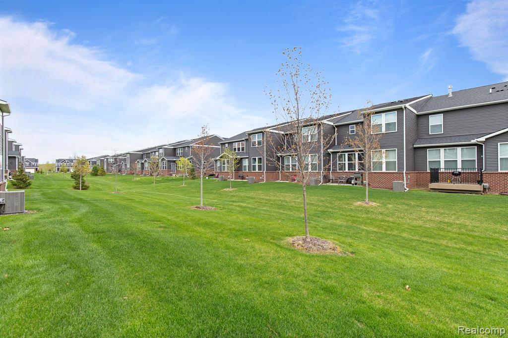 4867 GLENORA Drive, Lake Orion, MI — Photo 25