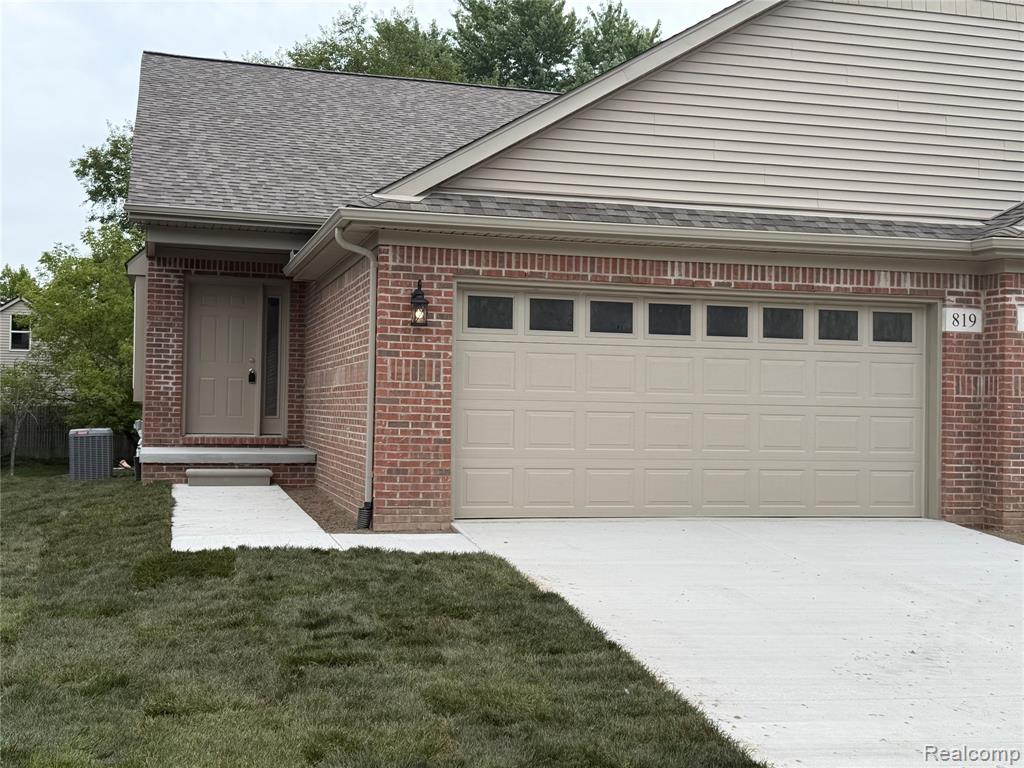 819 Chelsea Ridge Court, Howell, MI 48843