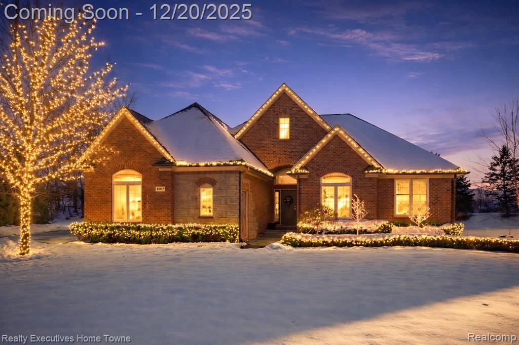 63072 S Plantation Court, Washington, MI 48095 — front exterior