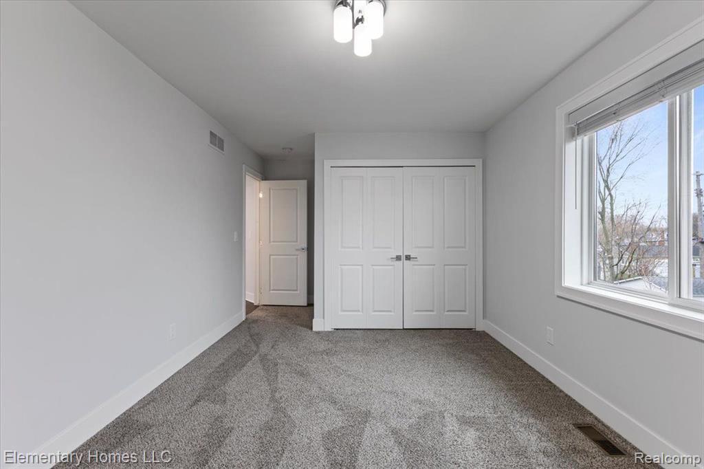 4003 Elmhurst Road, Waterford, MI 48328 — Photo 17