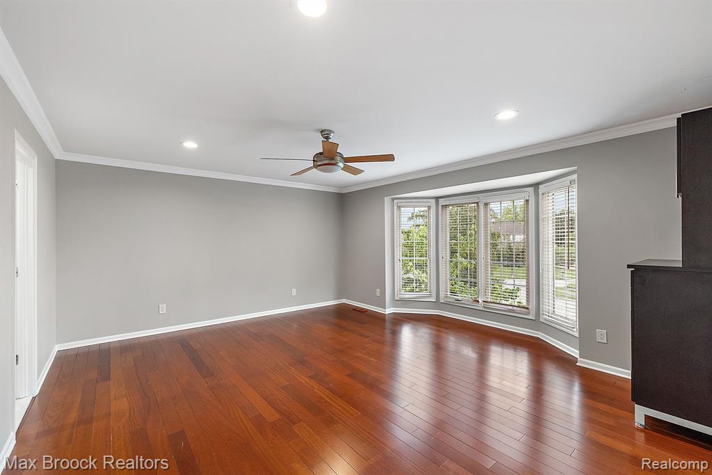 4696 PIER Court, Troy, MI 48098 — Photo 23
