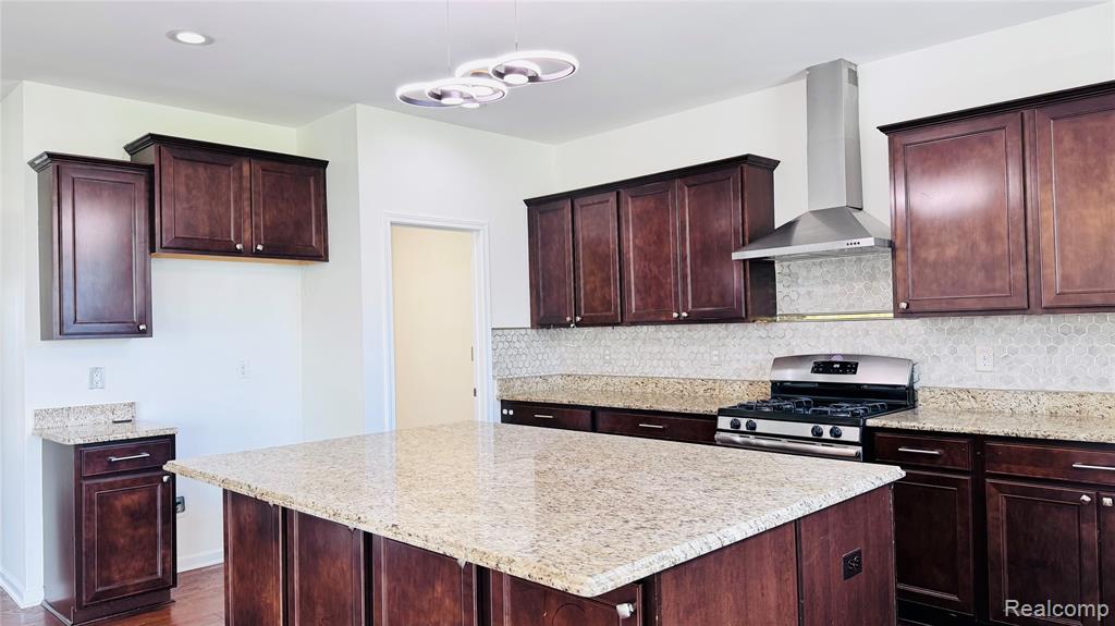 912 Petersburg Drive, Canton, MI 48188 — Photo 11