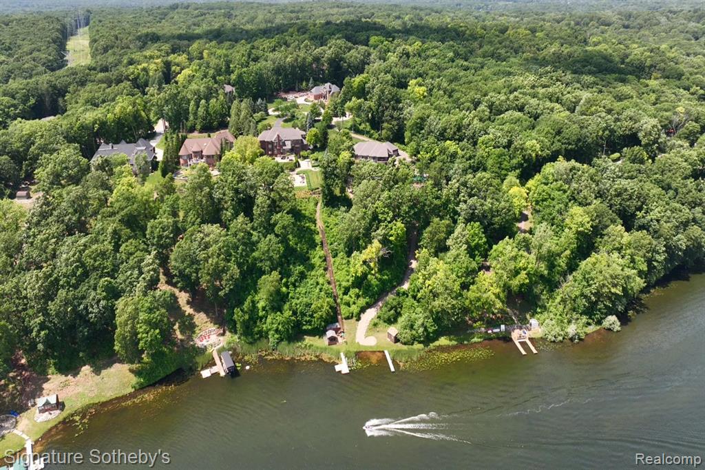 5001 FOREST VALLEY, Clarkston, MI 48348 — Photo 17