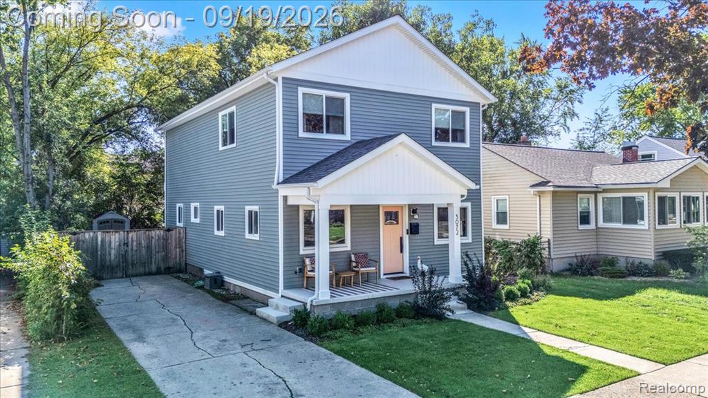 3072 Robina Avenue, Berkley, MI 48072