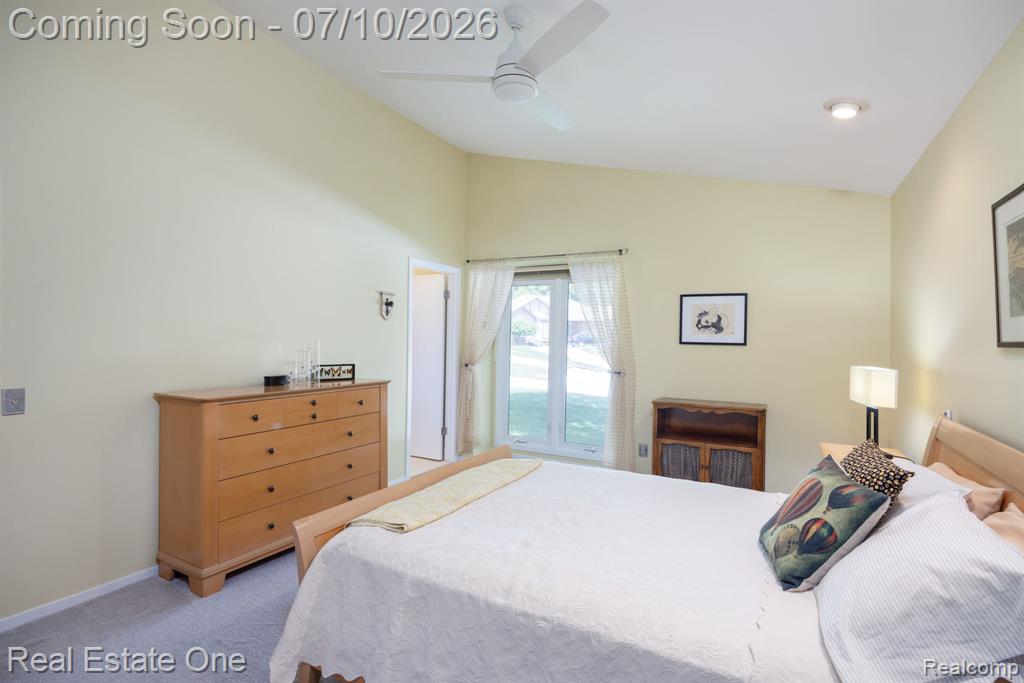 986 River Bend Drive, Rochester Hills, MI 48307 — Photo 11