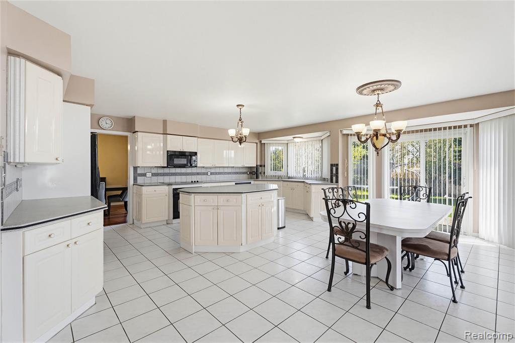 41116 Ginger Court, Sterling Heights, MI 48314 — Photo 19