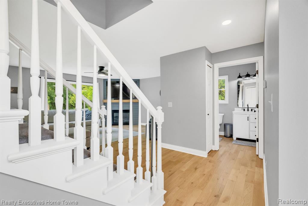 5453 BAYWOOD Drive, Fort Gratiot, MI 48059 — Photo 13