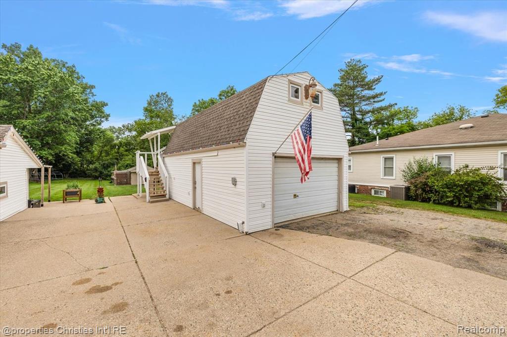 87 N Roslyn Road, Waterford, MI 48328 — Photo 16