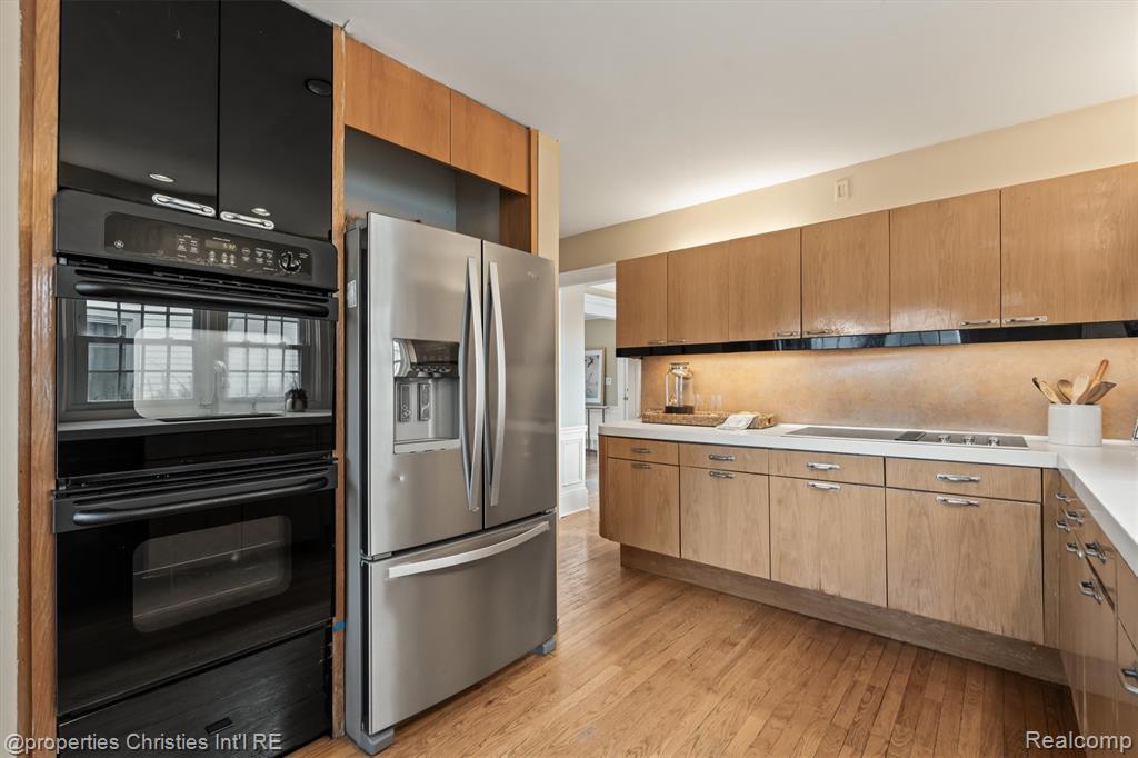 941 Forest Avenue, Birmingham, MI 48009 — Photo 16