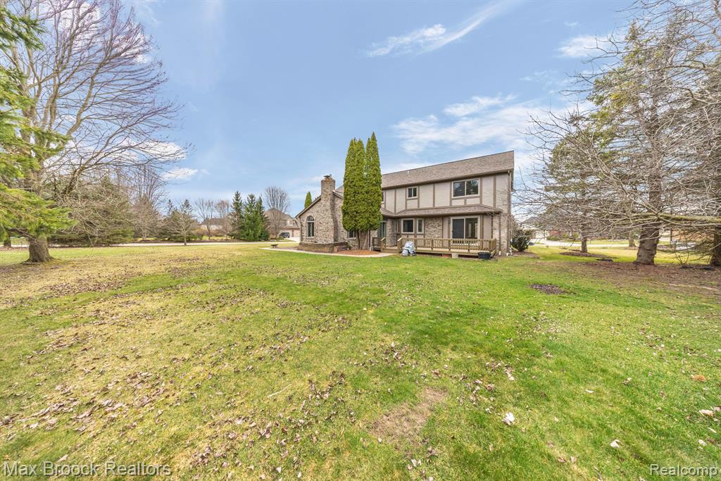 4070 GREENBRIAR Court, Rochester, MI 48306 — Photo 6
