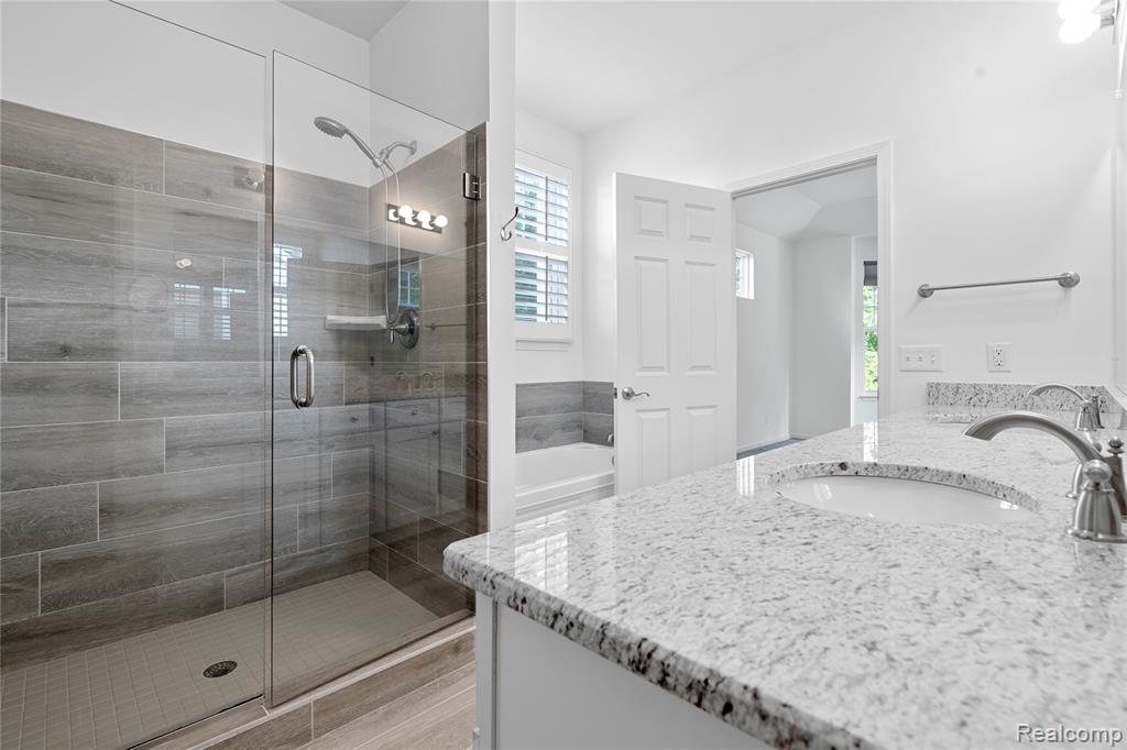 48884 Garden Lane, Canton, MI 48188 — Photo 12
