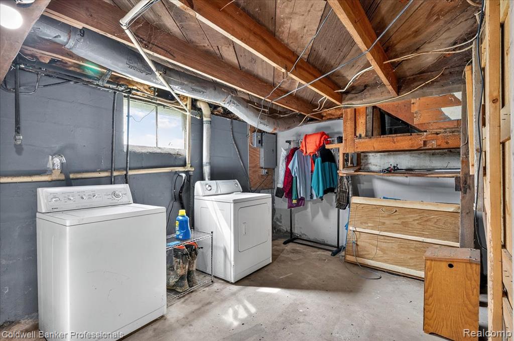 6130 2ND Street, Mayville Vlg, MI 48744 — Photo 12