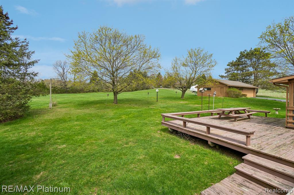 555 Crawford Farm Lane, Milford, MI 48380 — Photo 56