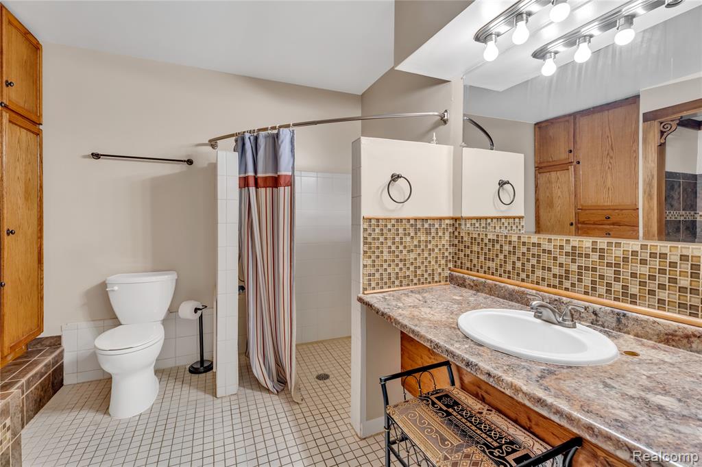 801 Holly Bush Drive, Holly, MI 48442 — Photo 23