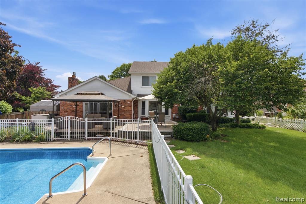 46884 Ben Franklin Drive, Utica, MI 48315 — Photo 51