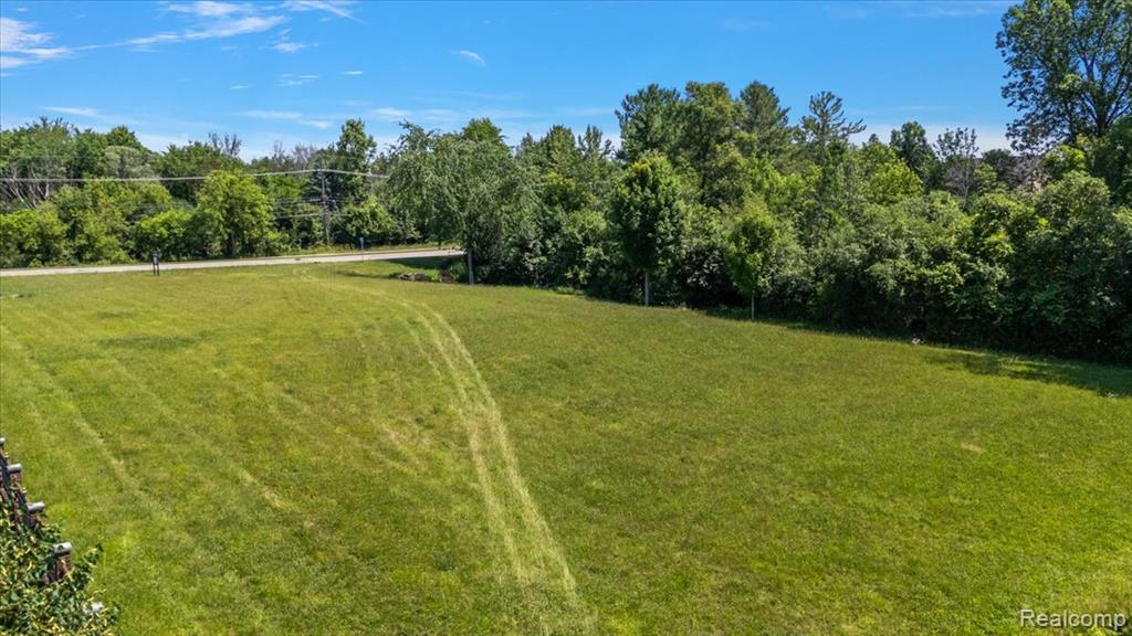 45547 W 9 Mile Road, Novi, MI — Photo 2