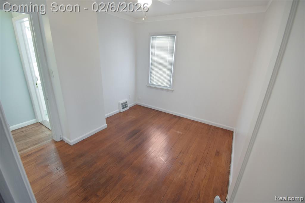 8305 Stephens, Center Line, MI 48015 — Photo 11