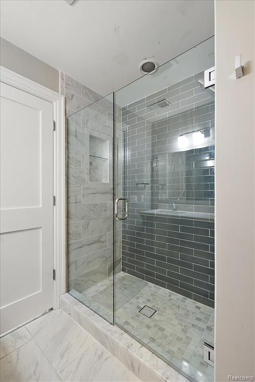 5741 Snowshoe Circle, Bloomfield Hills, MI 48301 — Photo 39