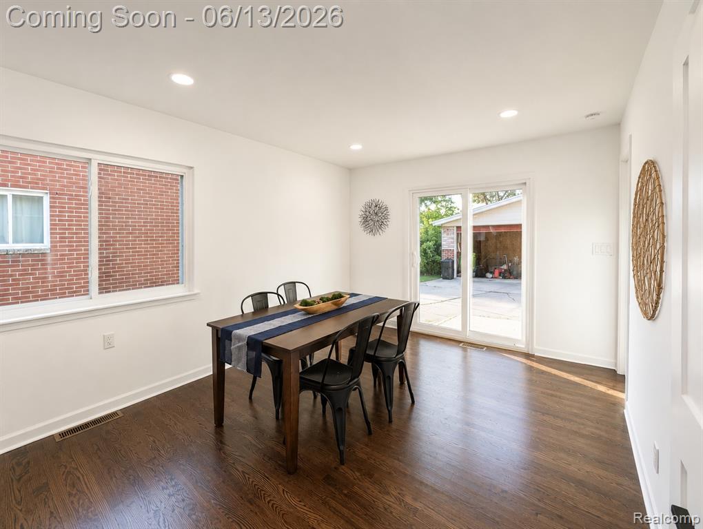 1561 Nottingham Drive, Madison Heights, MI 48071 — Photo 9