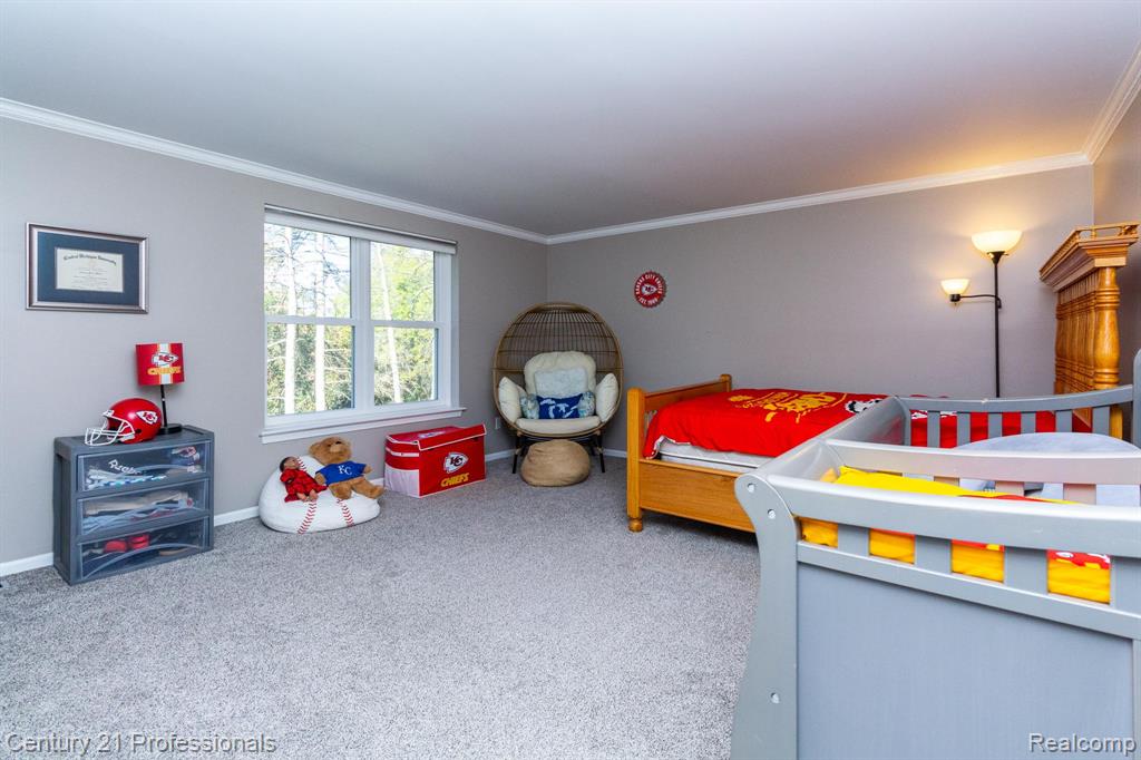 9418 Oakmont Drive, Grand Blanc, MI 48439 — Photo 32
