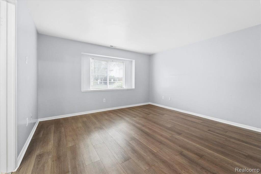 3592 NORTHPOINTE Boulevard, Melvindale, MI — Photo 12