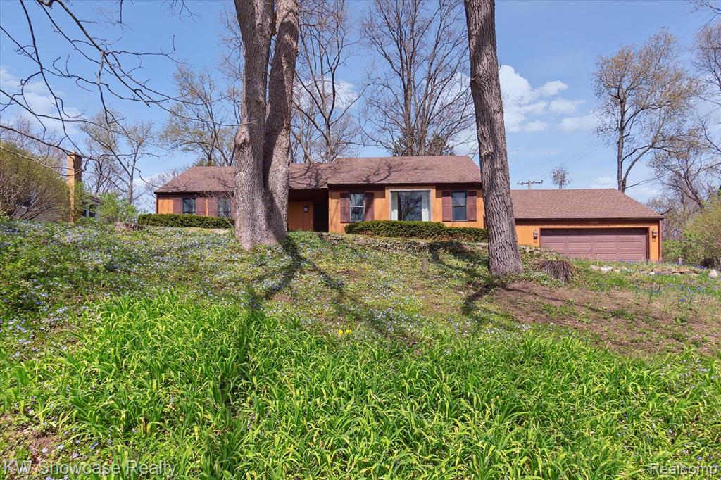 4105 WOODCROFT Street, White Lake, MI 48383 — Photo 2