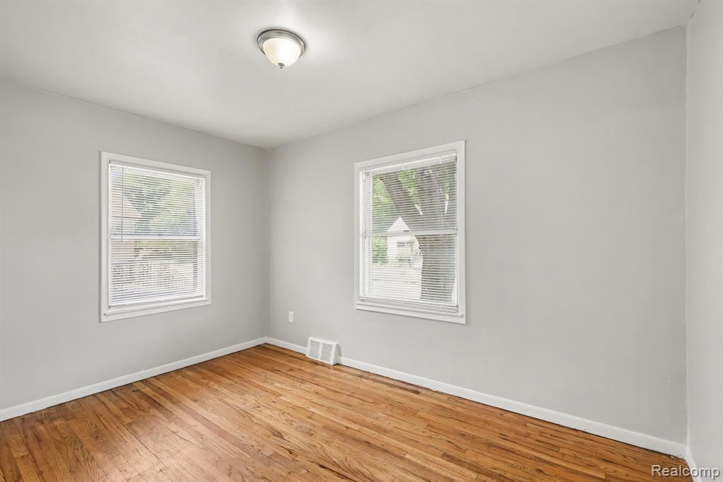 7516 Fisher Avenue, Warren, MI 48091 — Photo 11