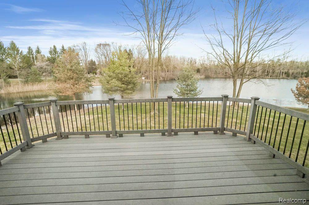 71 BURNIAH Lane, Lake Orion, MI 48362 — Photo 46