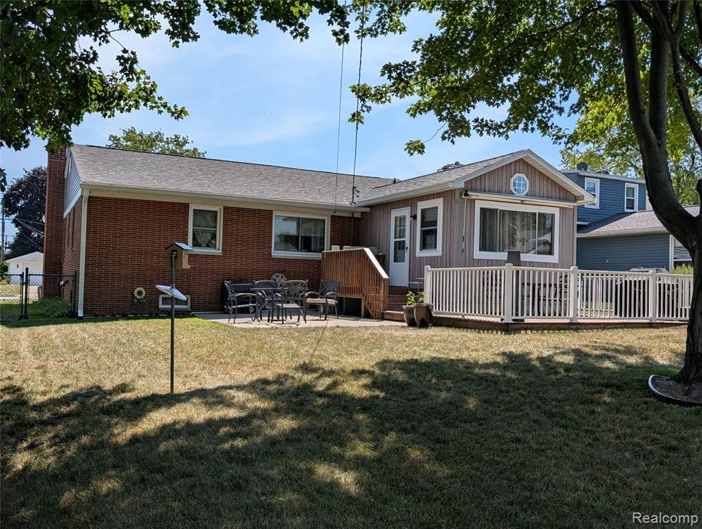 411 Cleveland Street, Bad Axe, MI 48413 — Photo 8